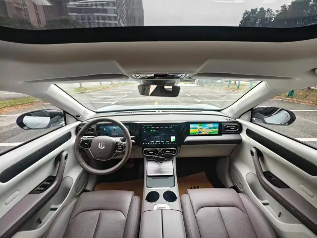 Leapmotor C11 — Фото автомобиля 4