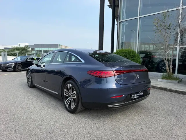 Mercedes-Benz EQS — Фото автомобиля 18