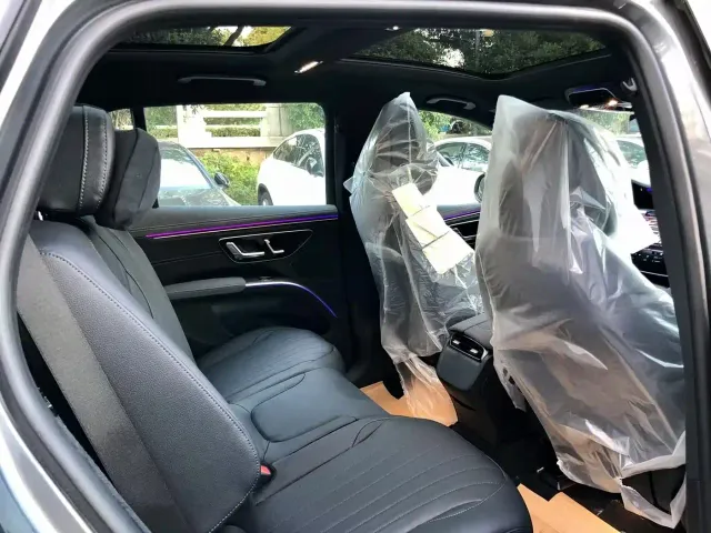 Mercedes-Benz EQS SUV — Фото автомобиля 15