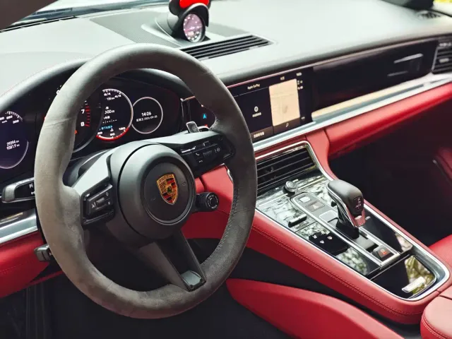 Porsche Panamera — Фото автомобиля 6