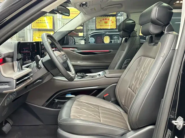 Ford Edge — Фото автомобиля 10
