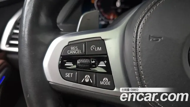 BMW X6 xDrive40i M Sport — Фото автомобиля 14