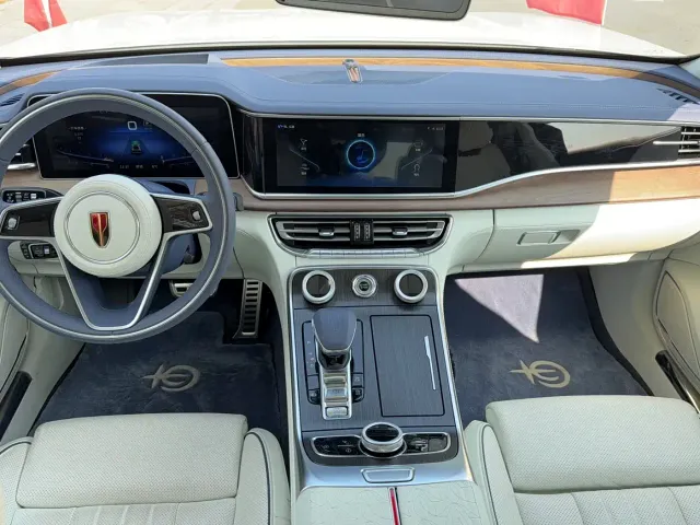 Hongqi H9 — Фото автомобиля 17