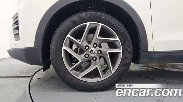 KG_Mobility_Ssangyong TIBOLI Very New Tivoli Бензин 1.5 2WD — Фото автомобиля 5