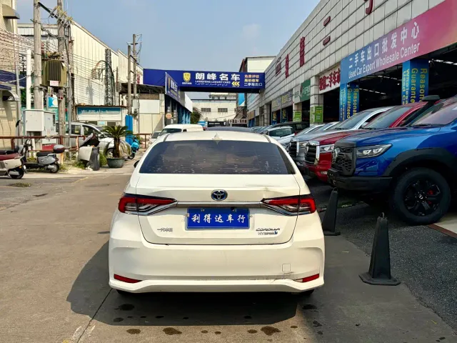 Toyota Corolla — Фото автомобиля 5