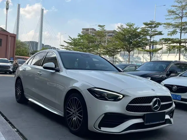 Mercedes-Benz C-Class — Фото автомобиля 3