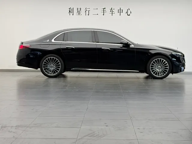 Mercedes-Benz E-Class — Фото автомобиля 7