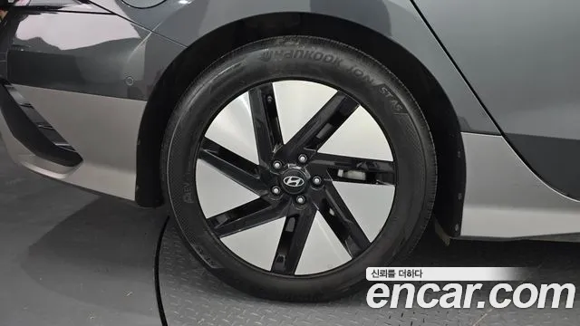 Hyundai Ioniq 6 — Фото автомобиля 5