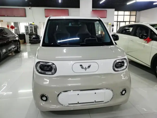Wuling Hongguang Mini EV — Фото автомобиля 2