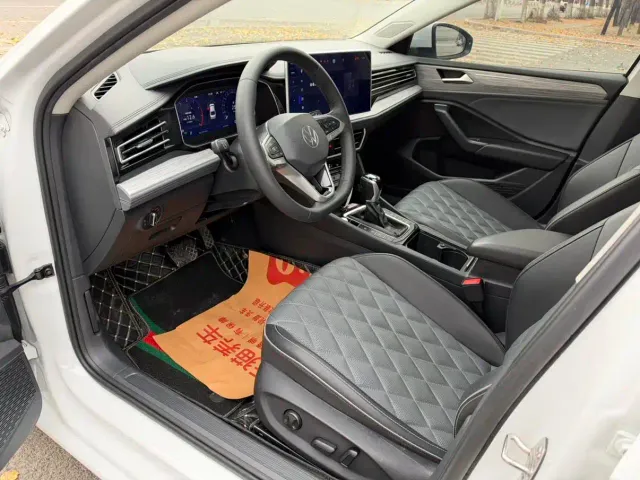 Volkswagen Sagitar — Фото автомобиля 7