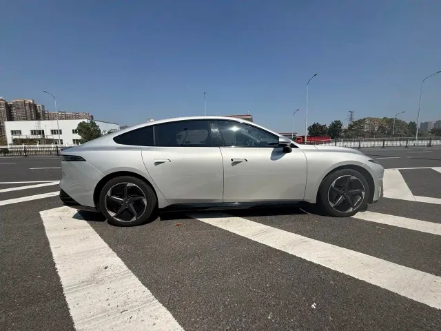 Dongfeng eπ 007 — Фото автомобиля 7