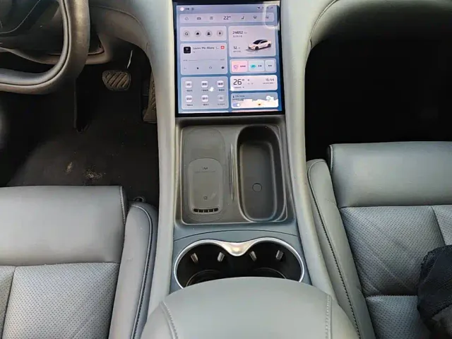 IM Motors L6 — Фото автомобиля 13