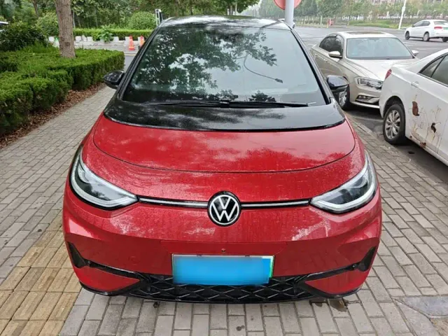 Volkswagen ID.3 — Фото автомобиля 2