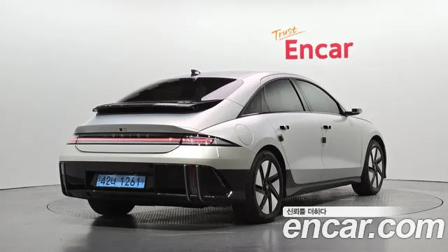 Hyundai Ioniq6 — Фото автомобиля 2