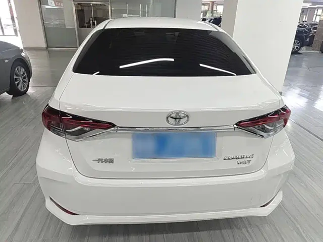 Toyota Corolla — Фото автомобиля 3