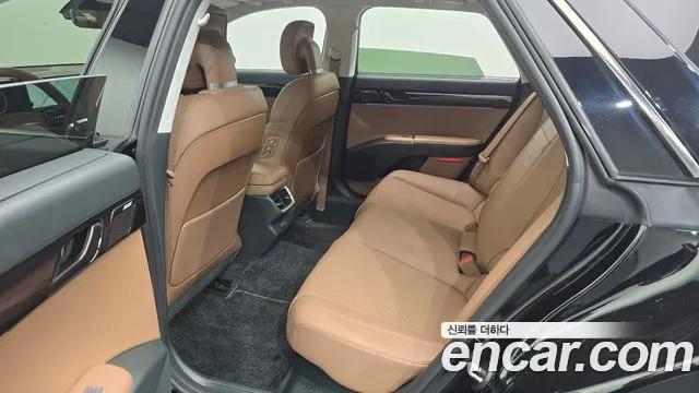Hyundai Grandeur GN7 — Фото автомобиля 17