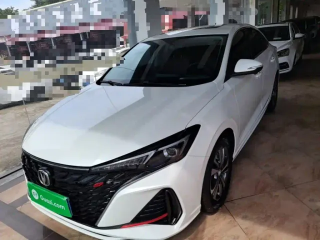 Changan Eado — Фото автомобиля 2