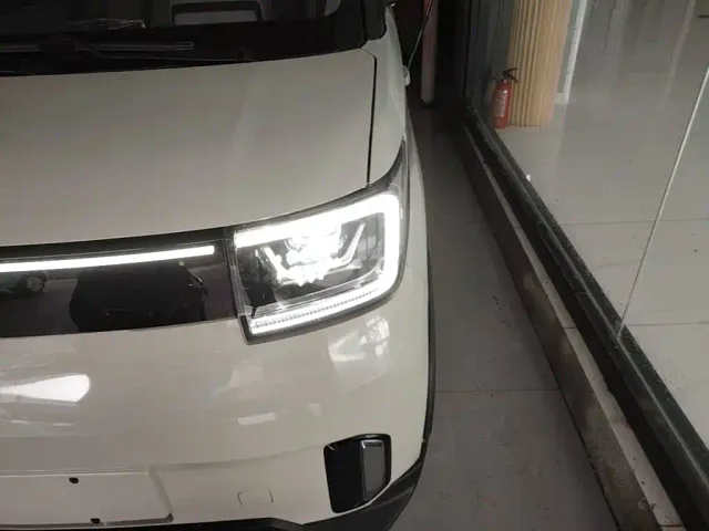 Wuling Hongguang Mini EV — Фото автомобиля 23