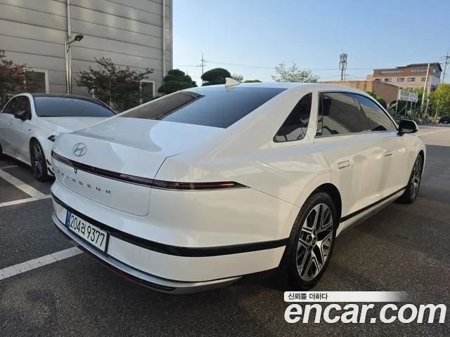 Hyundai Grandeur GN7 — Фото автомобиля 2