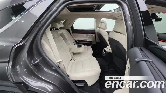 Genesis GV70 2.5T Бензин AWD — Фото автомобиля 28