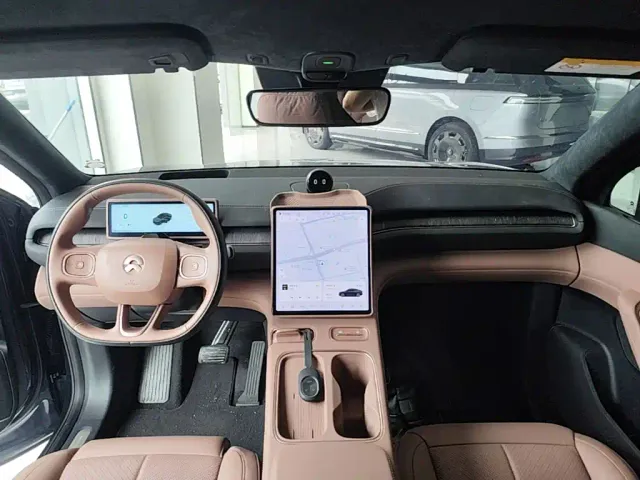 Nio EC6 — Фото автомобиля 5