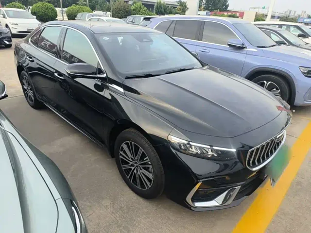 Geely Xingrui — Фото автомобиля 3