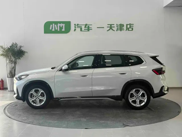 BMW X1 — Фото автомобиля 3