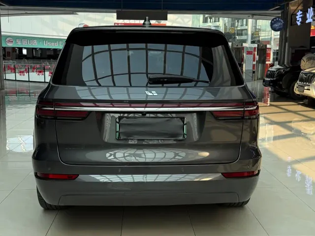 Li Auto ONE — Фото автомобиля 8