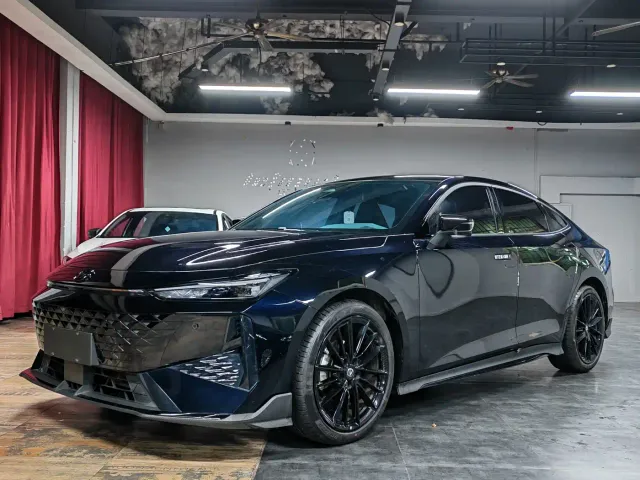 Фотография автомобиля — Changan UNI-V