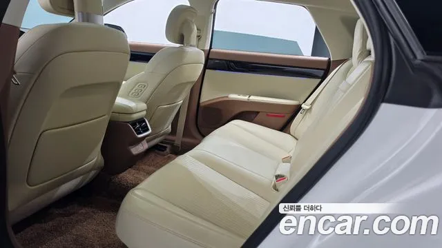 Hyundai Grandeur GN7 — Фото автомобиля 27