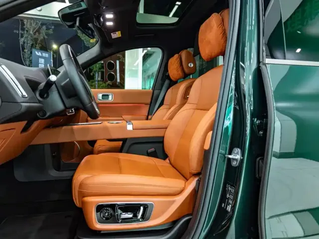 Li Auto L9 — Фото автомобиля 14