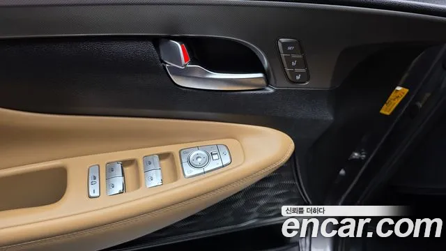 Hyundai Santafe Новый Santa Fe Дизель 2.2 4WD — Фото автомобиля 26