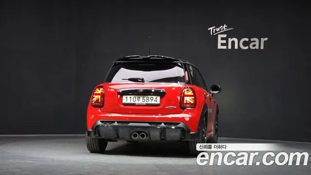 Mini Cooper — Фото автомобиля 4