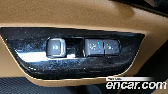 Kia Carnival Generation 4 — Фото автомобиля 17