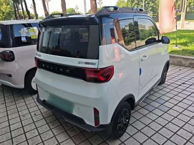 Wuling Hongguang Mini EV — Фото автомобиля 6