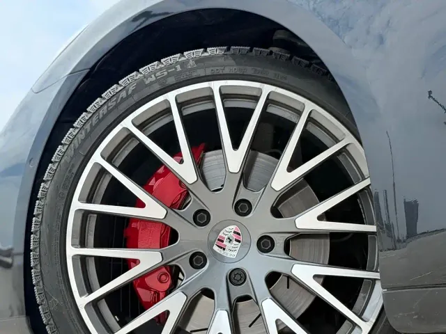 Porsche Panamera — Фото автомобиля 16