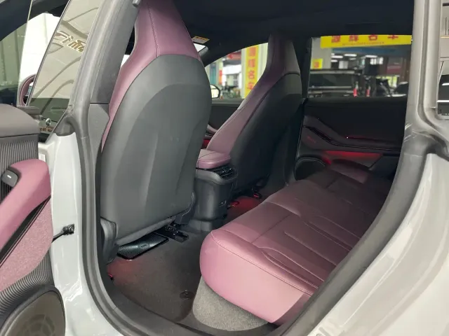 Nio ET5 Touring — Фото автомобиля 10