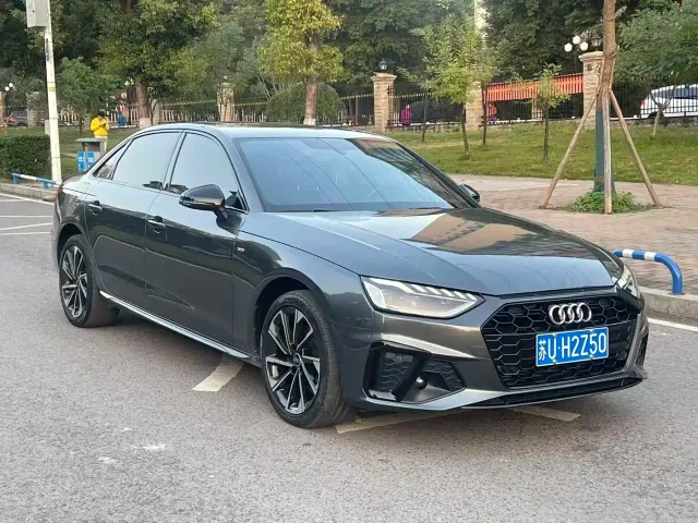 Audi A4L — Фото автомобиля 3