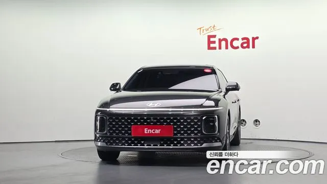 Hyundai Grandeur GN7 — Фото автомобиля 3