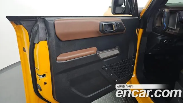 Ford Bronco — Фото автомобиля 24