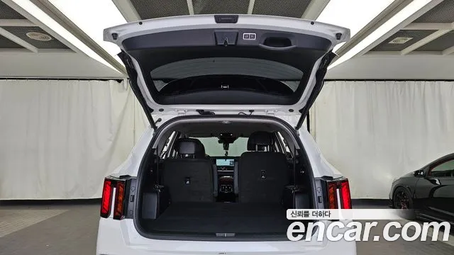 Kia Sorento Новый Sorento 4 поколение Бензин 2.5T 2WD — Фото автомобиля 19