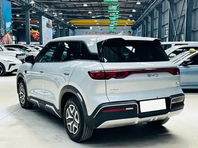 BYD Yuan UP — Фото автомобиля 6