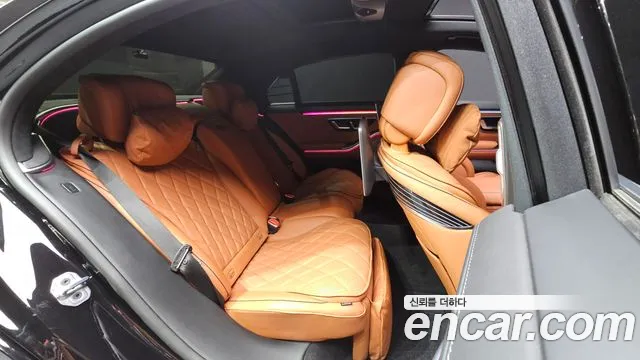 Mercedes-Benz S-Class — Фото автомобиля 4