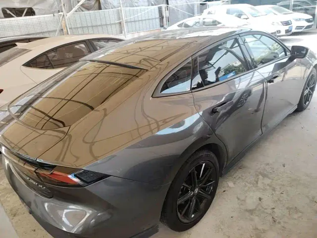 Changan Changan UNI-V 2022 1.5T Premium Model — Фото автомобиля 6