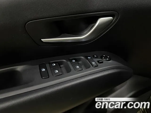 Hyundai Tucson Tucson (NX4) Бензин 1.6 Turbo 4WD — Фото автомобиля 16