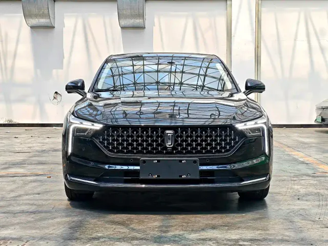 Bestune B70 — Фото автомобиля 2
