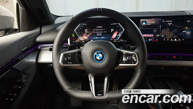 BMW 5-Series 5 серия (G60) — Фото автомобиля 14