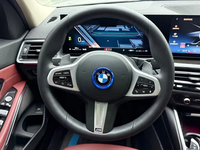 BMW 3 Series — Фото автомобиля 10