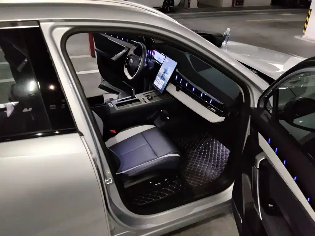 Geely Boyue L 2024 1.5TD DCT Flagship Edition — Фото автомобиля 19