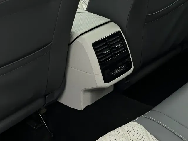 Volkswagen Sagitar — Фото автомобиля 15